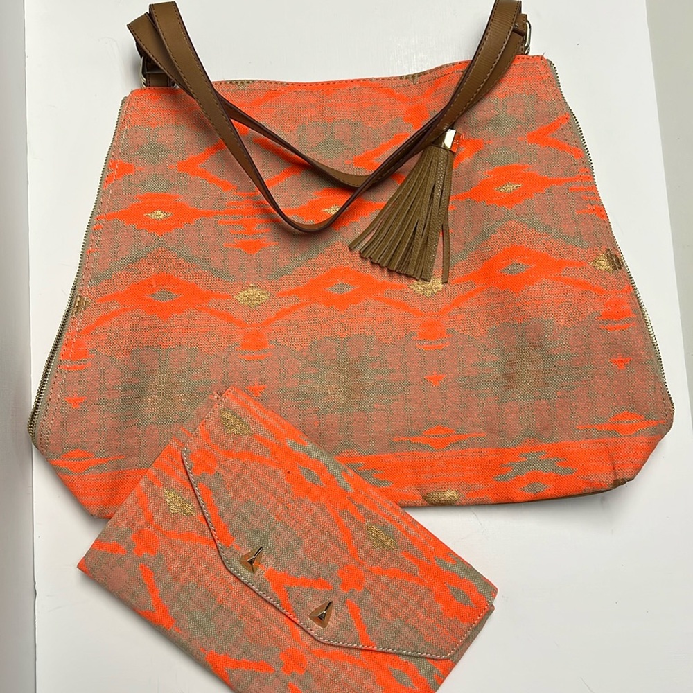 Stella and Dot Stylish Aztec Coral and Tan Tote Bag and Matching Clutch